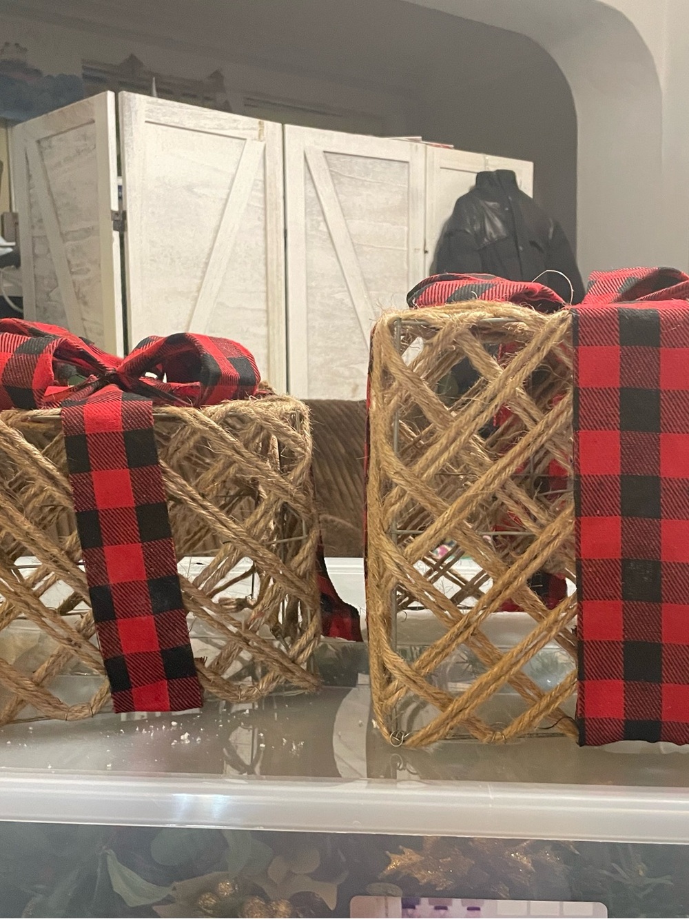 Rustic Jute with Red Buffalo Plaid Ribbon - Home Holiday